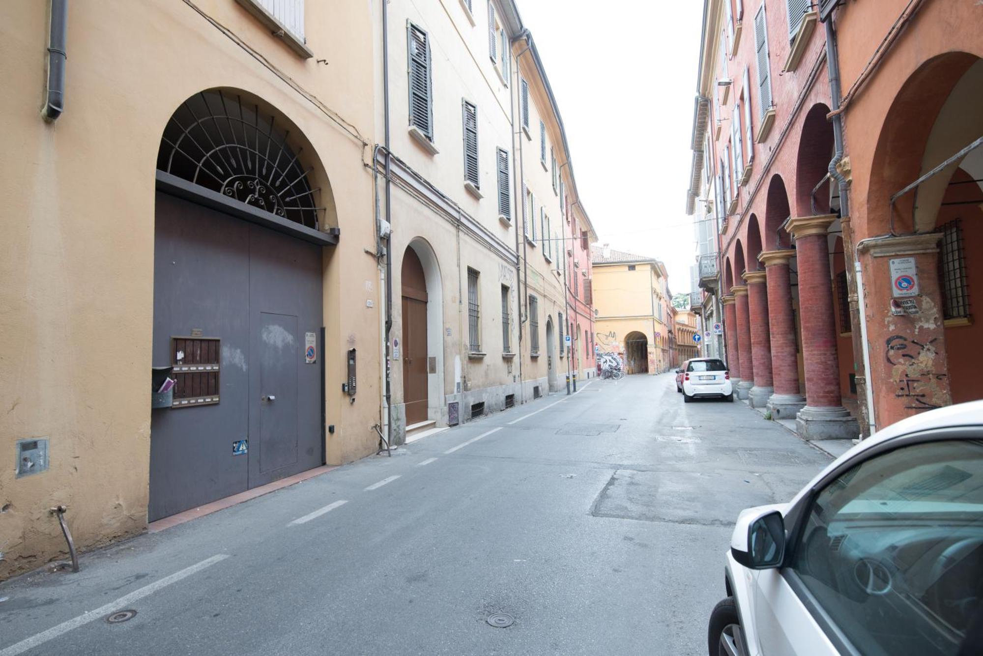 Welcome To Bulaggna Bologna Exterior photo